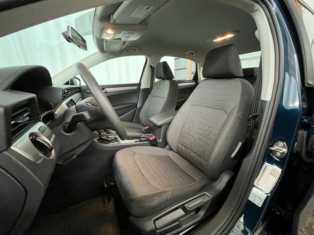 Certified 2021 Volkswagen Passat 2.0T S image 11