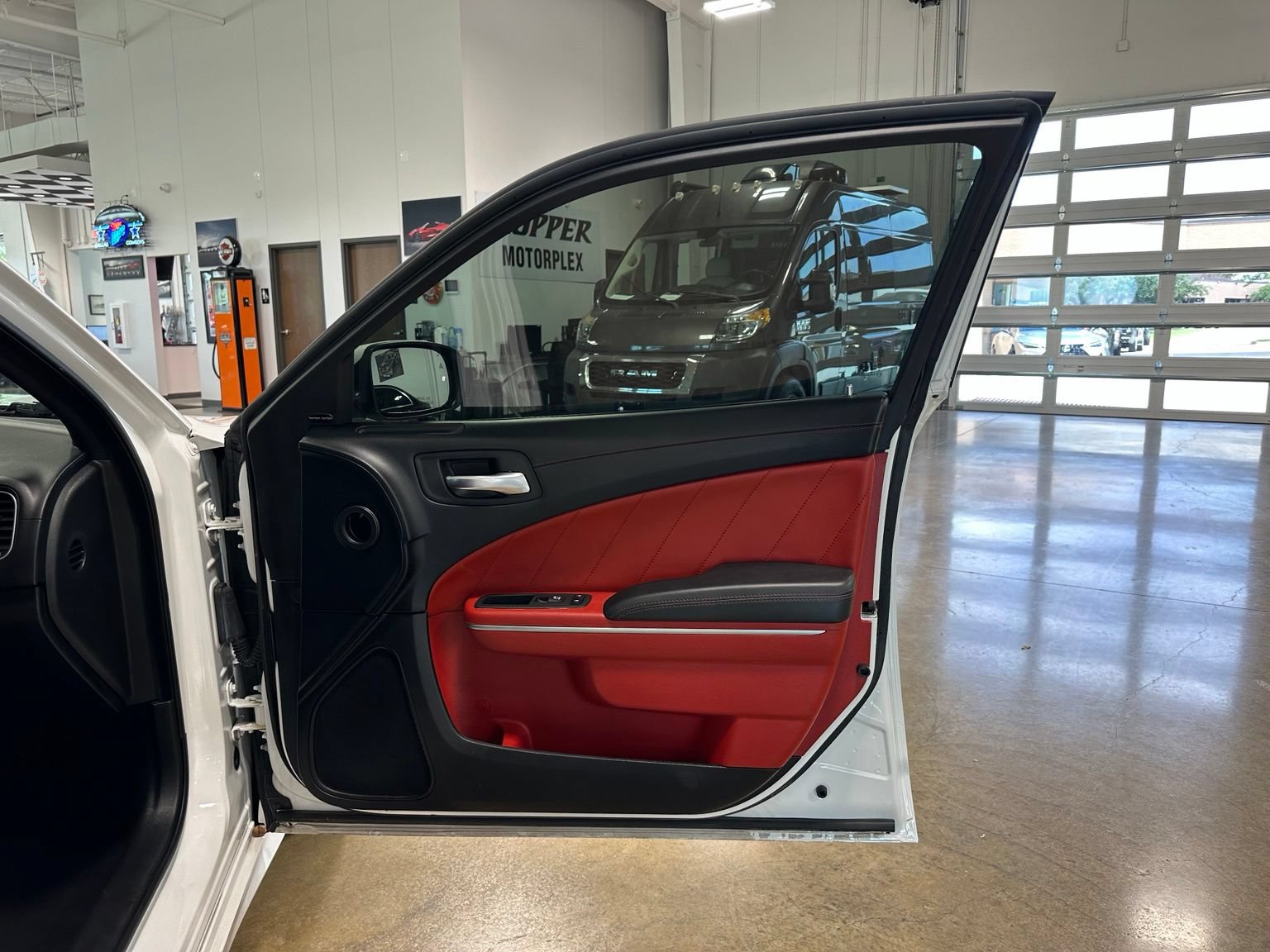 Used 2022 Dodge Charger Scat Pack RWD image 42