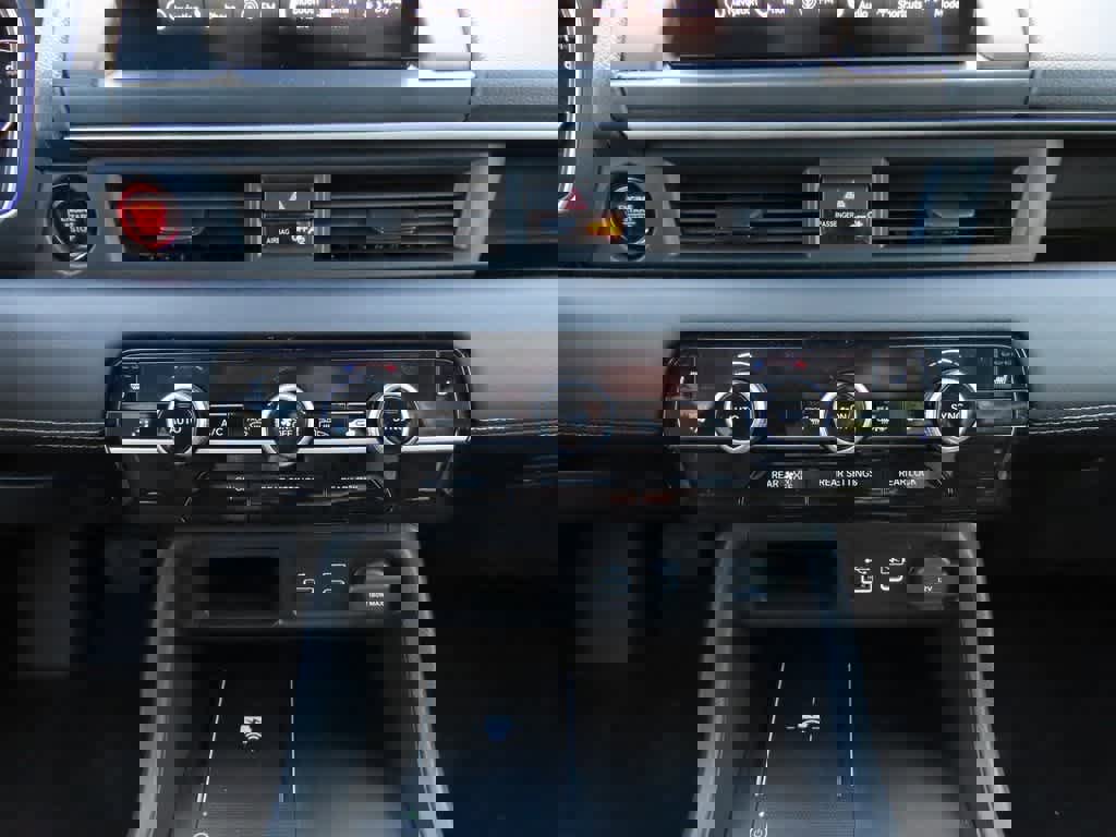 New 2025 Honda Pilot Touring image 22