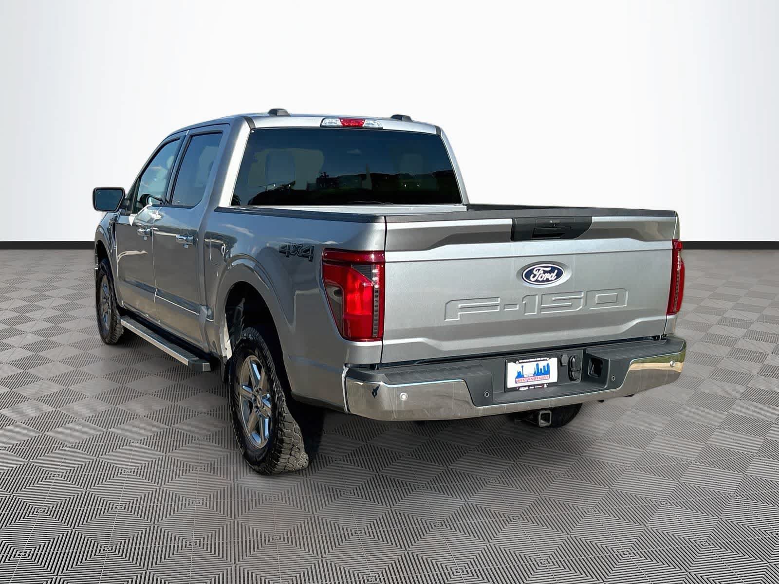Used 2025 Ford F150 XLT w/ Equipment Group 301A Standard AWD/4WD image 7