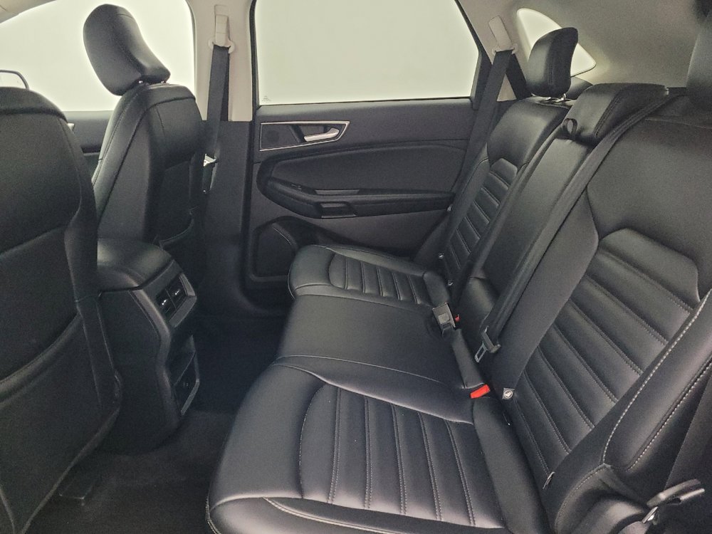 Used 2024 Ford Edge SEL image 18