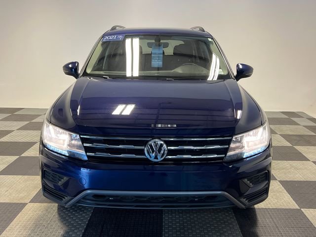 Certified 2021 Volkswagen Tiguan SE FWD image 2