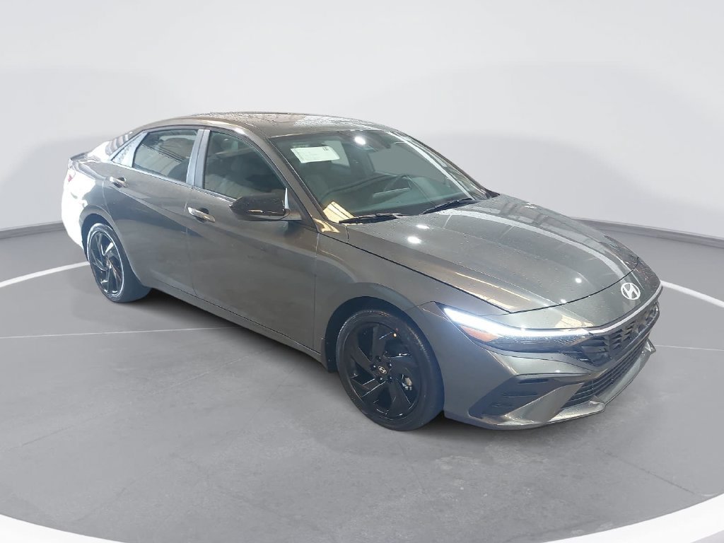New 2026 Hyundai Elantra N Line FWD image 3