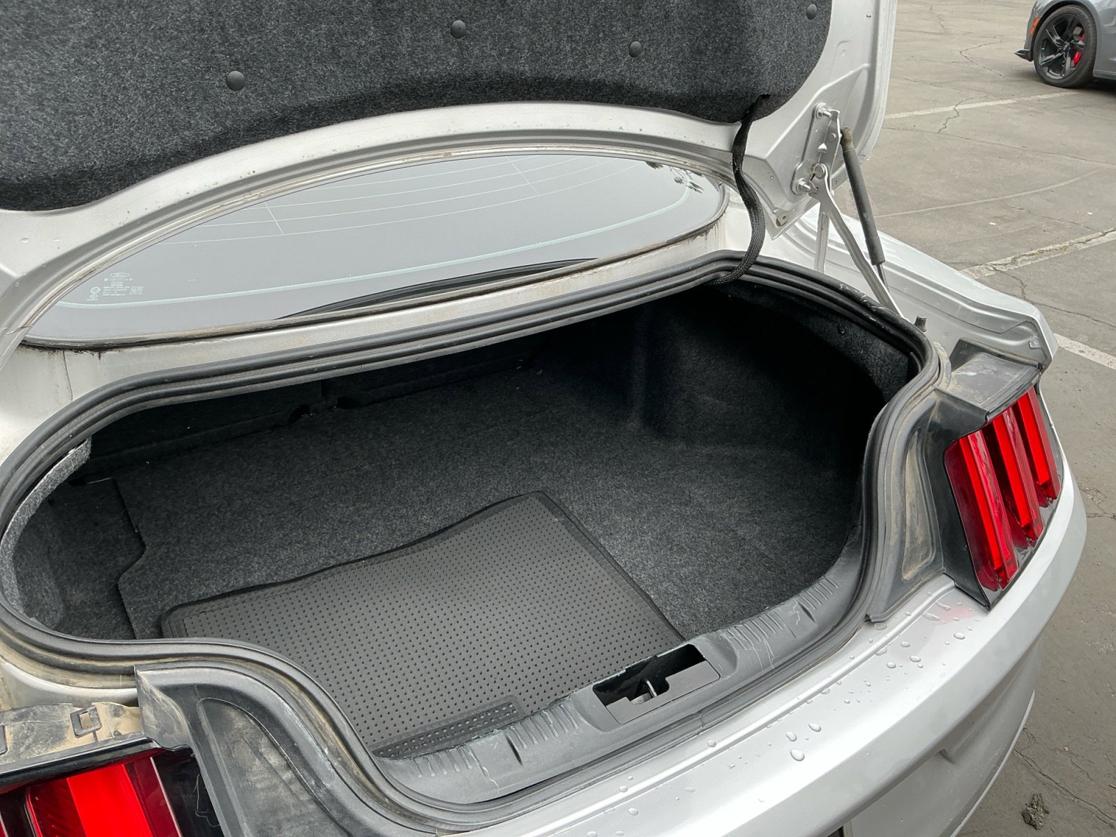 Used 2016 Ford Mustang Coupe image 17