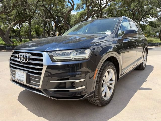 Used 2017 Audi Q7 3.0T Premium Plus w/ Premium Plus Package AWD/4WD image 2