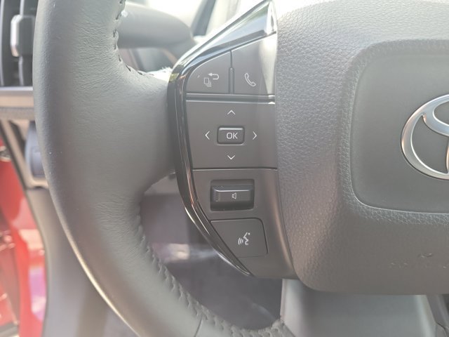 Used 2024 Toyota bZ4X FWD image 30