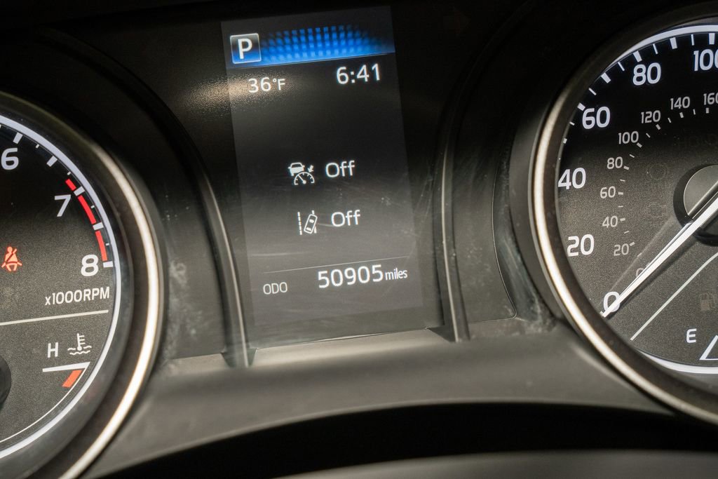 Used 2024 Toyota Camry SE image 15