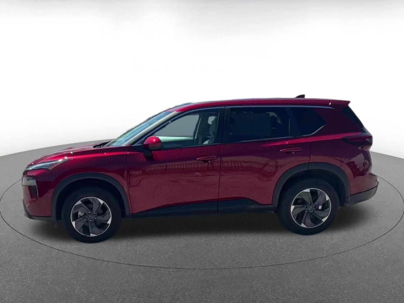 Used 2025 Nissan Rogue SV image 9
