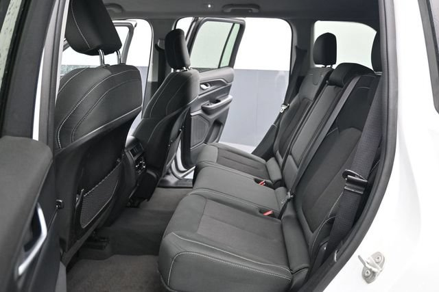 Used 2024 Jeep Grand Cherokee Laredo AWD/4WD image 13