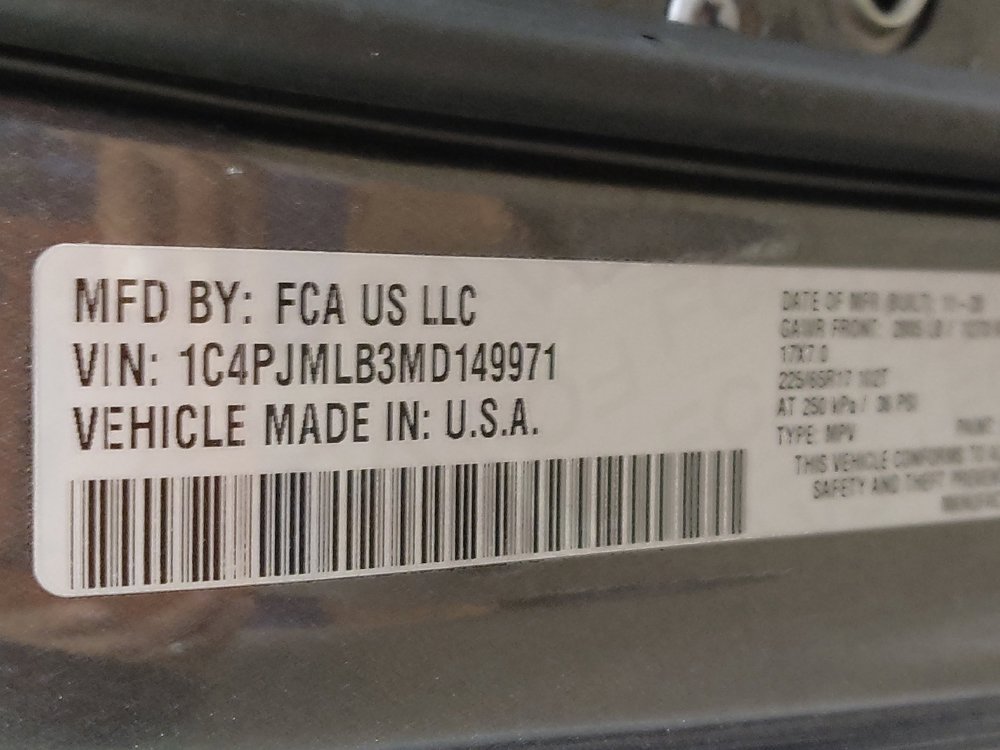 Used 2021 Jeep Cherokee Latitude Plus AWD/4WD image 33