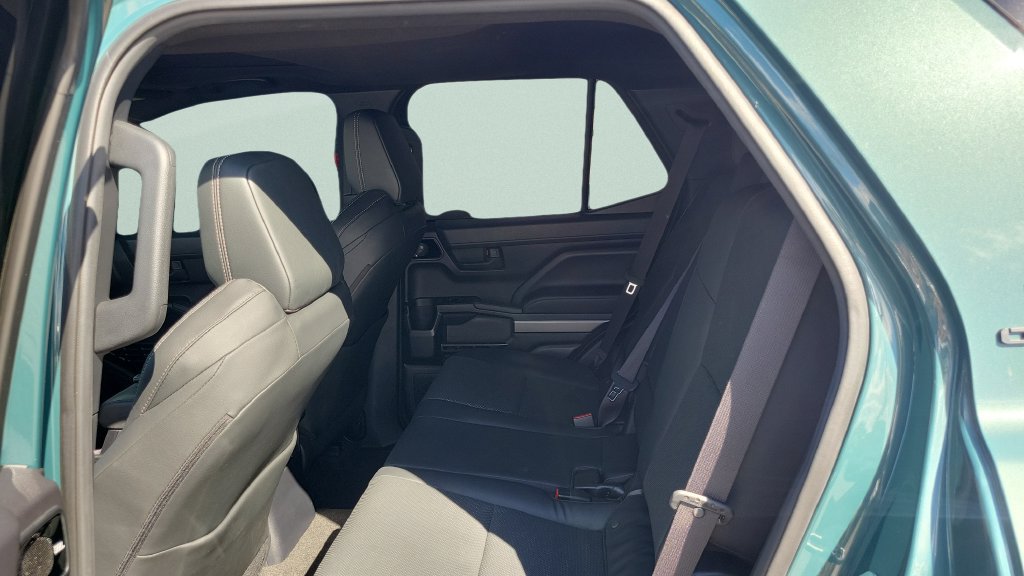 Certified 2025 Toyota 4Runner TRD Off-Road Premium AWD/4WD image 10