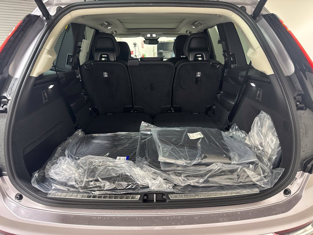 New 2026 Volvo XC90 B6 Ultra w/ Protection Package AWD/4WD image 31