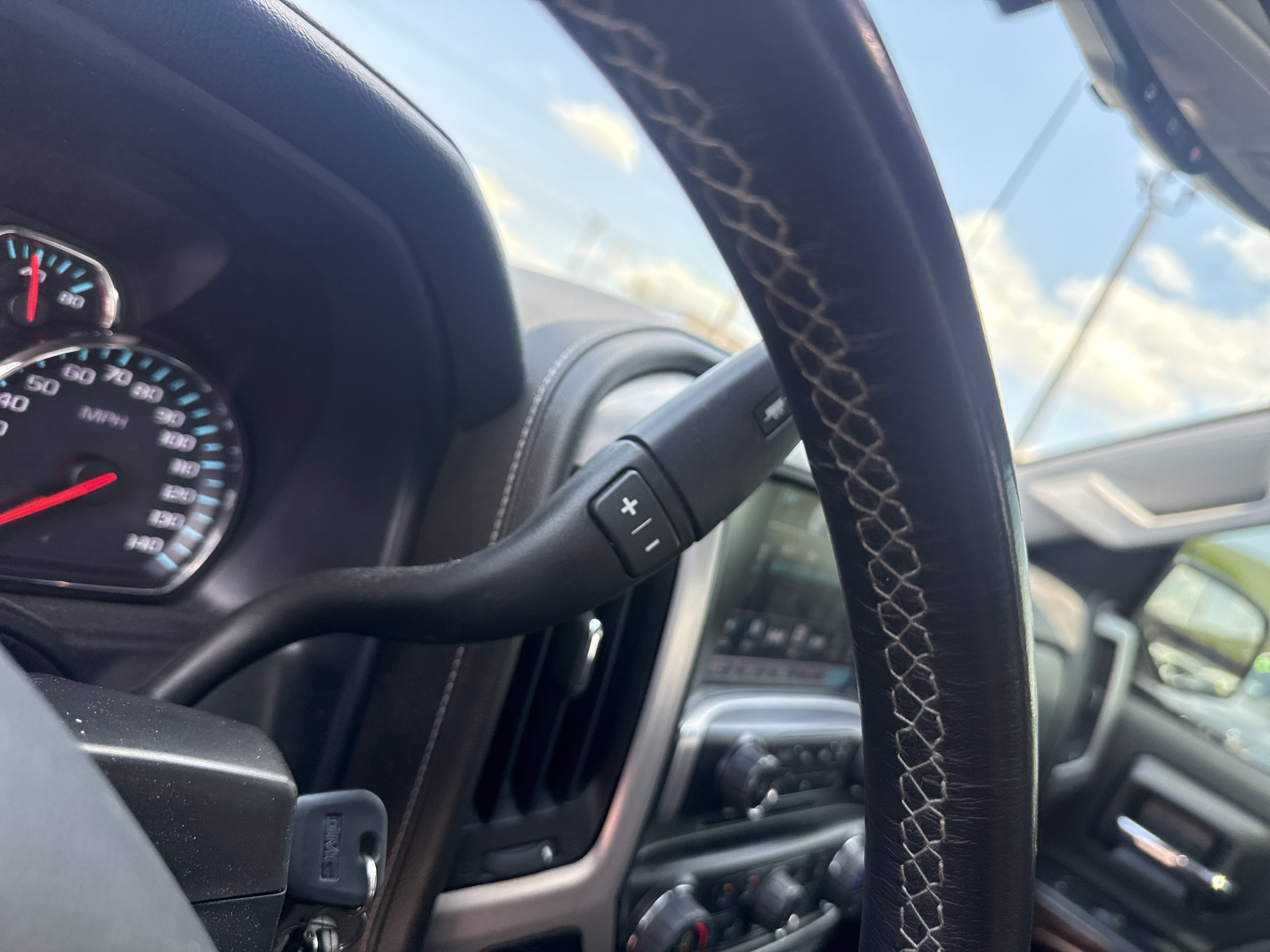 Used 2018 GMC Sierra 1500 SLE w/ SLE Value Package AWD/4WD image 25
