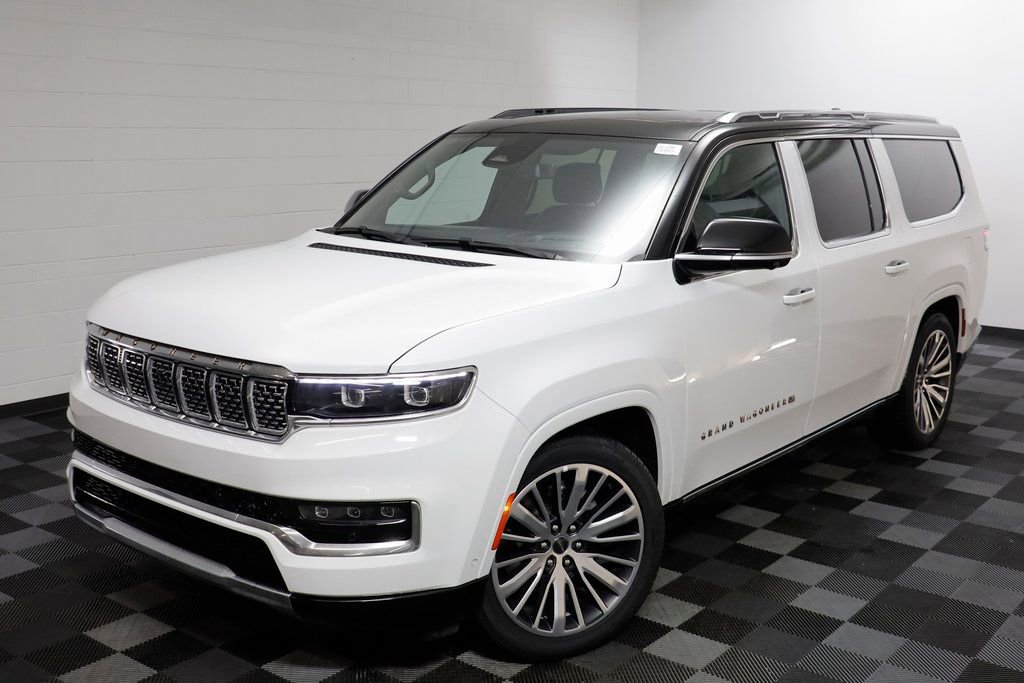 Used 2024 Jeep Grand Wagoneer L Series III image 2
