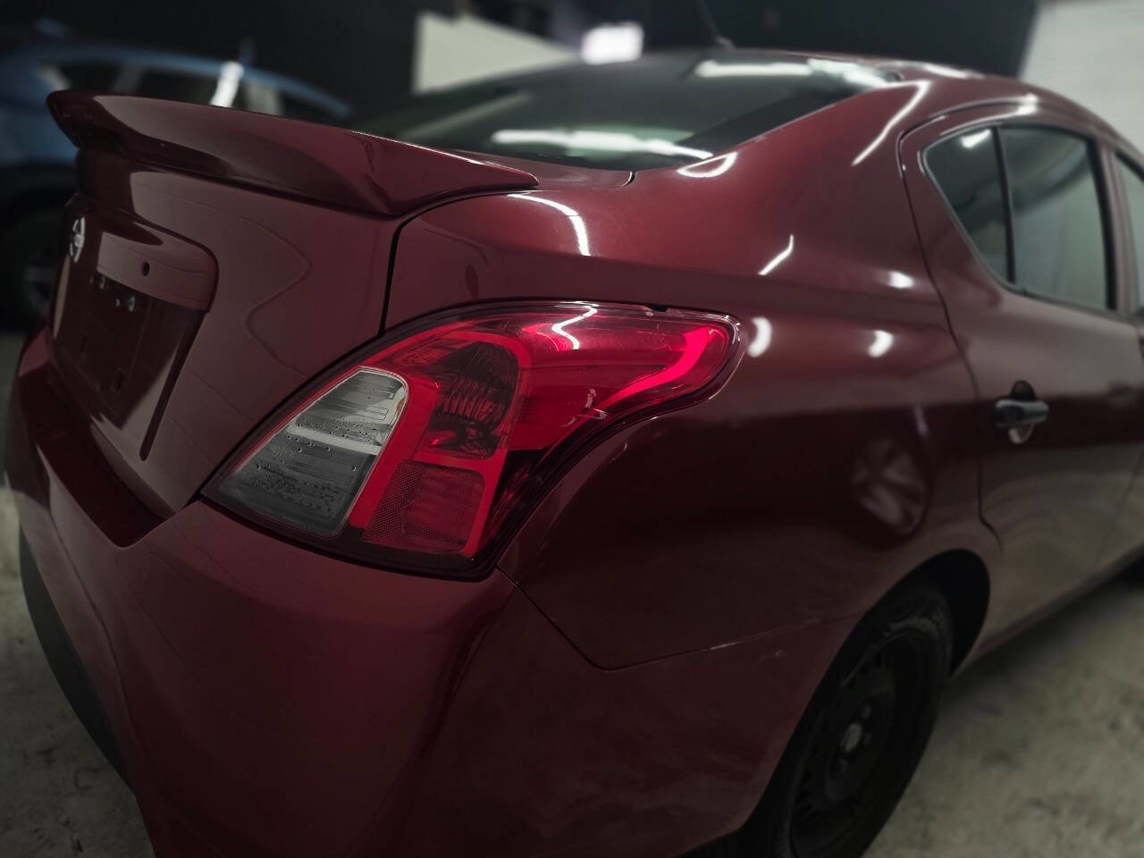 Used 2019 Nissan Versa S Plus image 6