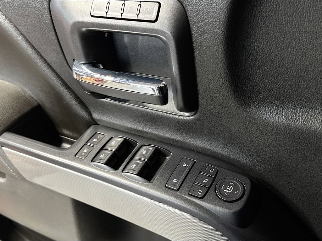 Used 2017 Chevrolet Silverado 1500 LTZ Z71 w/ LTZ Plus Package image 18