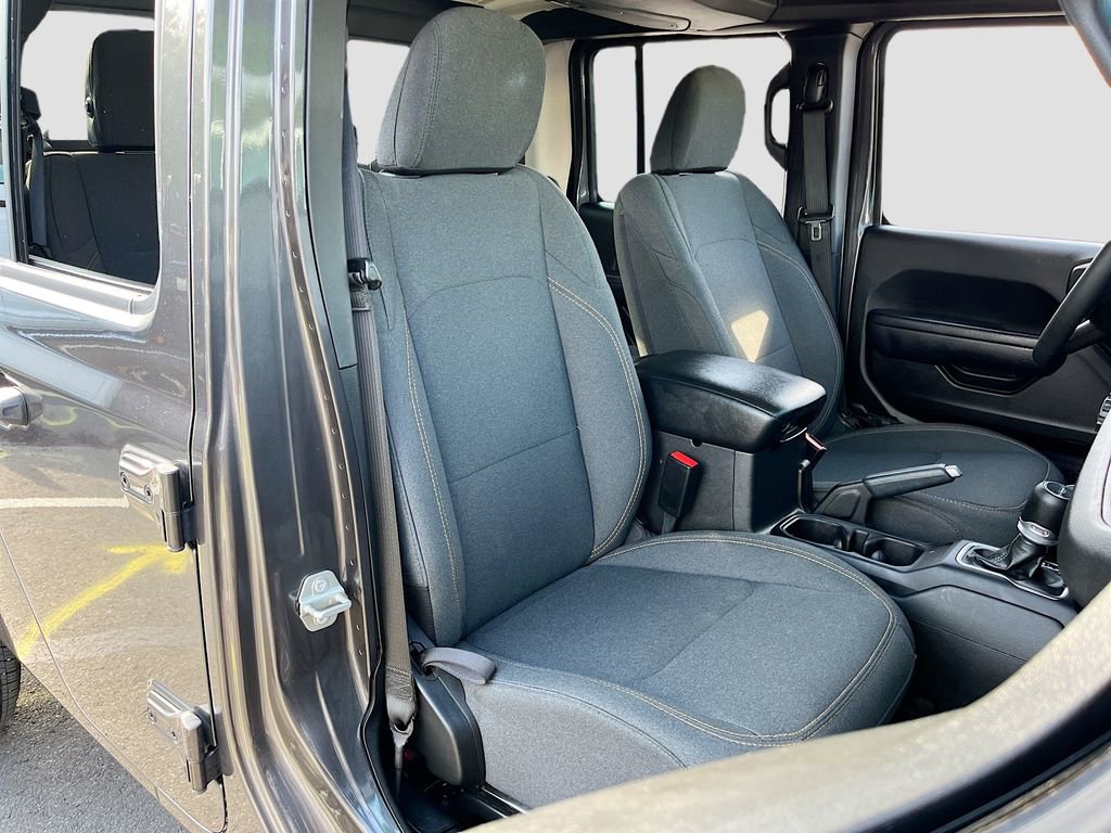 Used 2024 Jeep Gladiator Sport AWD/4WD image 27
