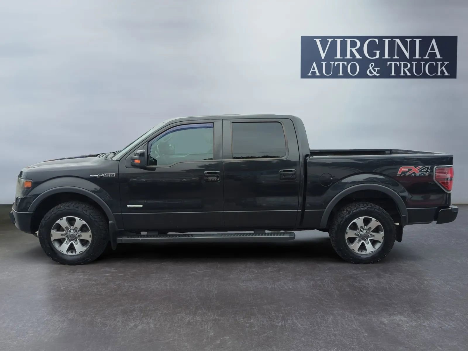 Used 2014 Ford F150 FX4 w/ Equipment Group 402A Luxury AWD/4WD image 2