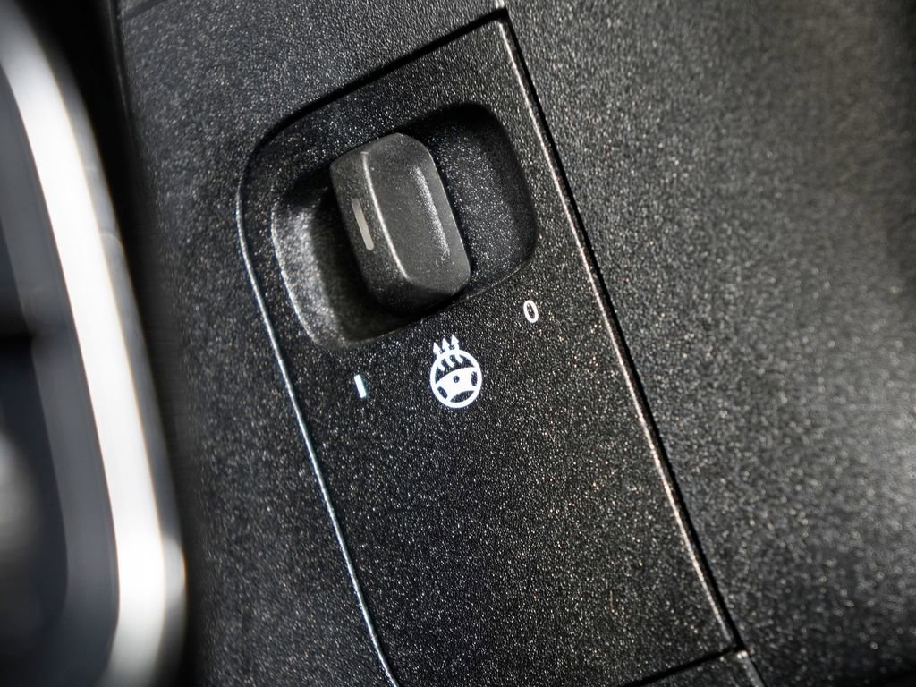 Certified 2022 Mercedes-Benz CLA 250 4MATIC image 23