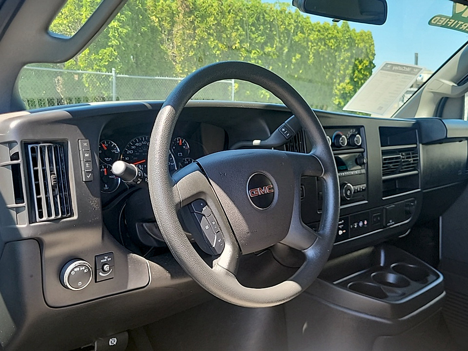 Used 2025 GMC Savana 3500 LT w/ LT Preferred Equipment Group RWD image 14