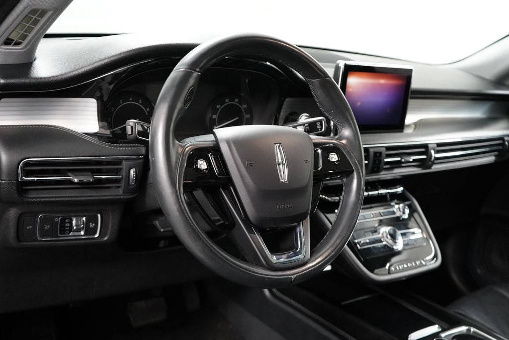 Used 2020 Lincoln Corsair FWD w/ Premium Package image 13