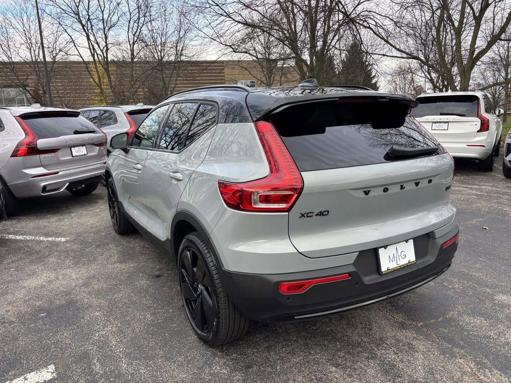New 2026 Volvo XC40 B5 Ultra w/ Protection Package Premier image 4