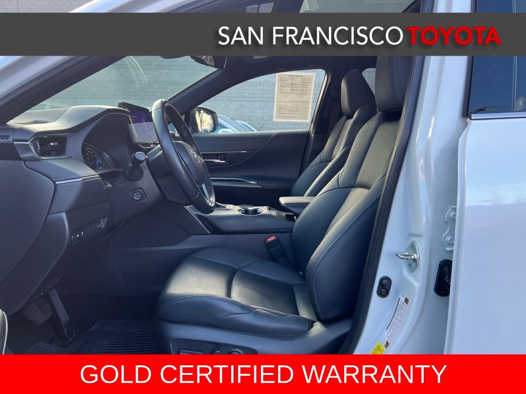 Certified 2023 Toyota Venza Nightshade image 11