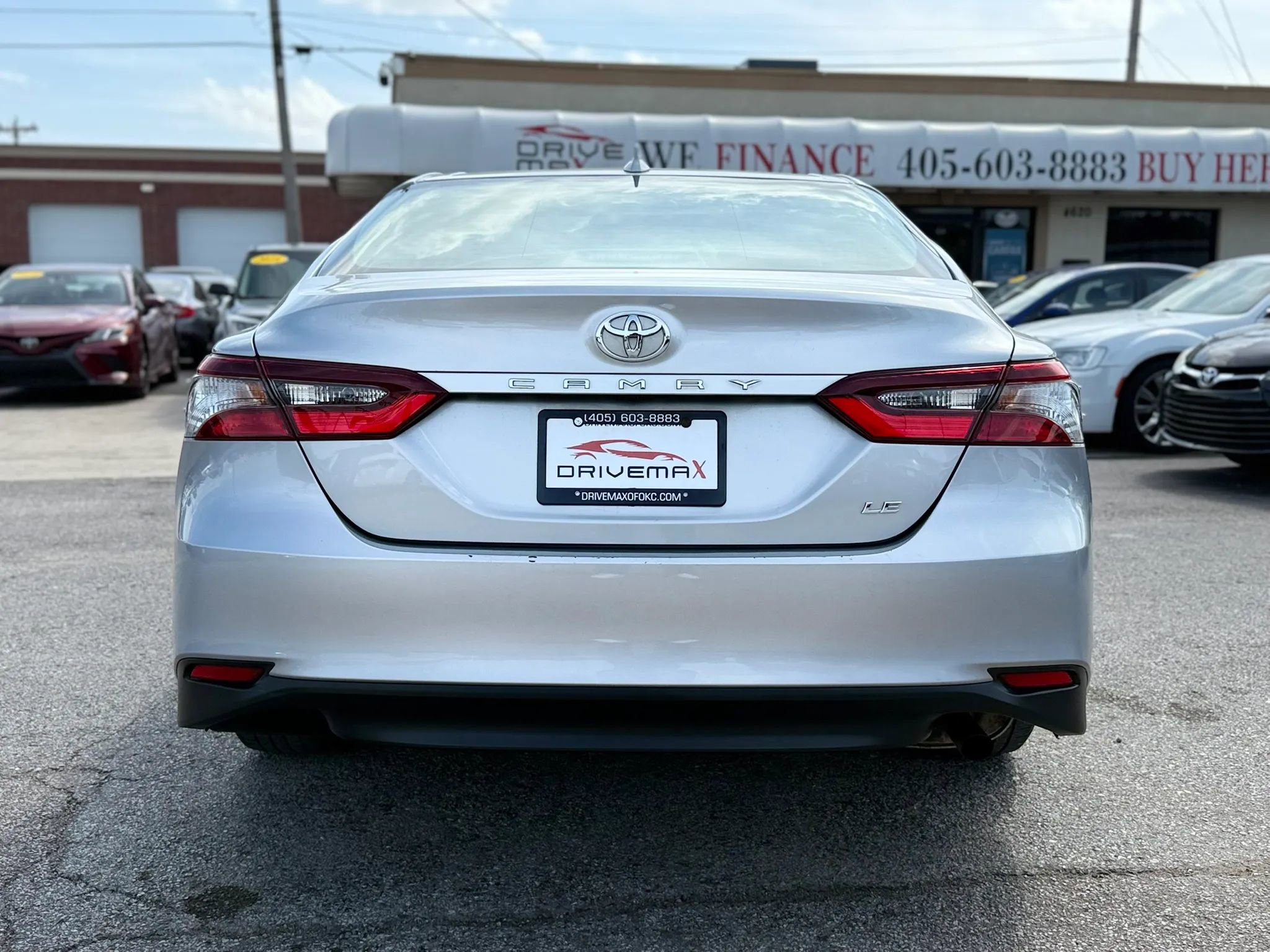 Used 2023 Toyota Camry LE image 32