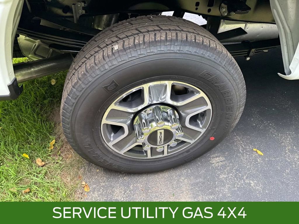 New 2025 Ford F350 XLT image 40