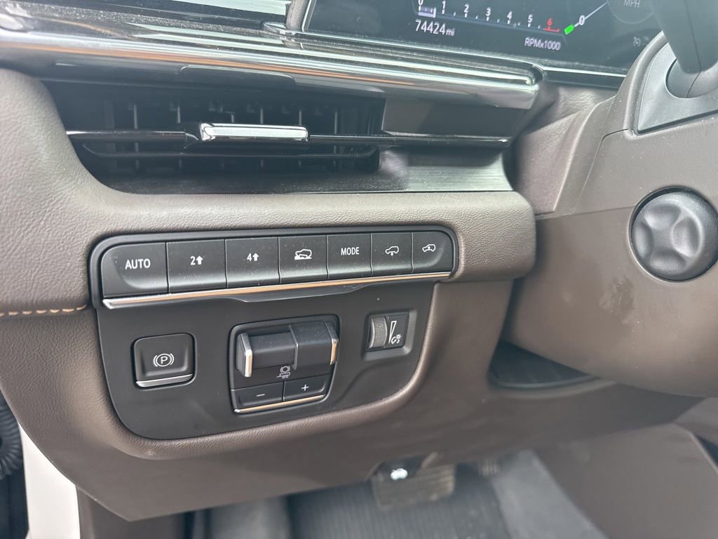 Used 2022 Cadillac Escalade ESV Sport w/ Touring Package AWD/4WD image 11