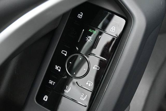 Used 2025 Audi Q5 Premium w/ Convenience Package AWD/4WD image 12