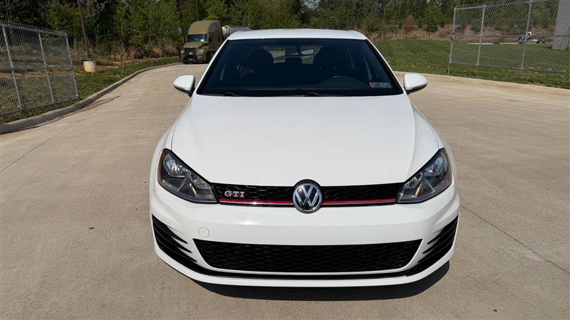 Used 2016 Volkswagen GTI SE FWD image 5
