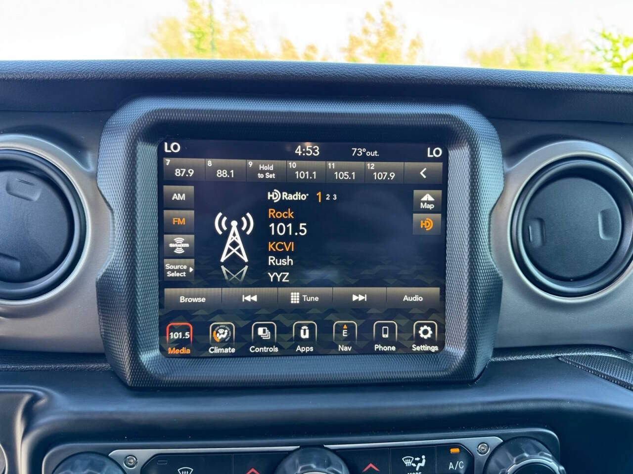 Used 2021 Jeep Wrangler Unlimited Sport w/ Uconnect 4C Nav & Sound Group AWD/4WD image 21