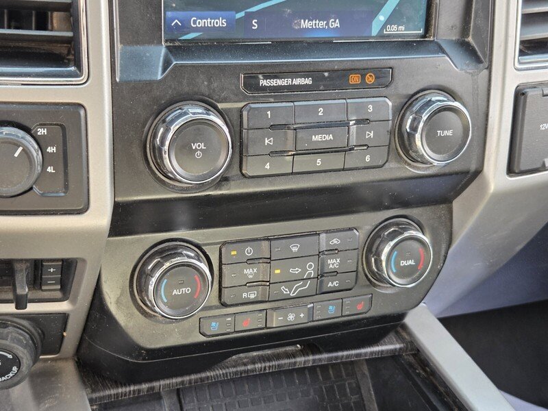 Used 2020 Ford F250 Lariat AWD/4WD image 21