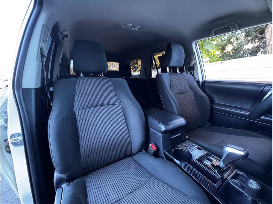 Used 2022 Toyota 4Runner TRD Off-Road AWD/4WD image 4
