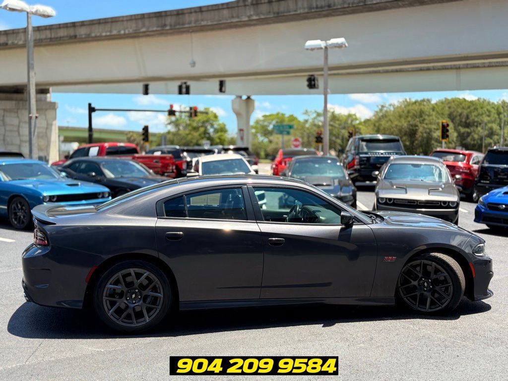 Used 2018 Dodge Charger R/T Scat Pack RWD image 12