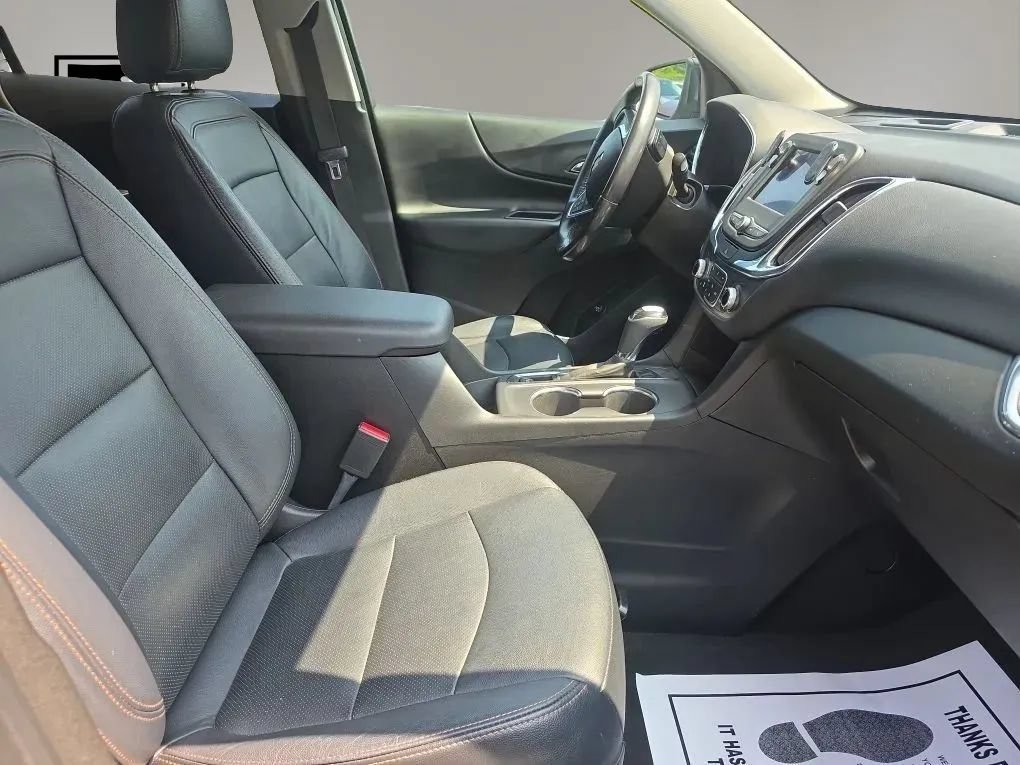Used 2020 Chevrolet Equinox LT w/ Driver Convenience Package FWD image 12