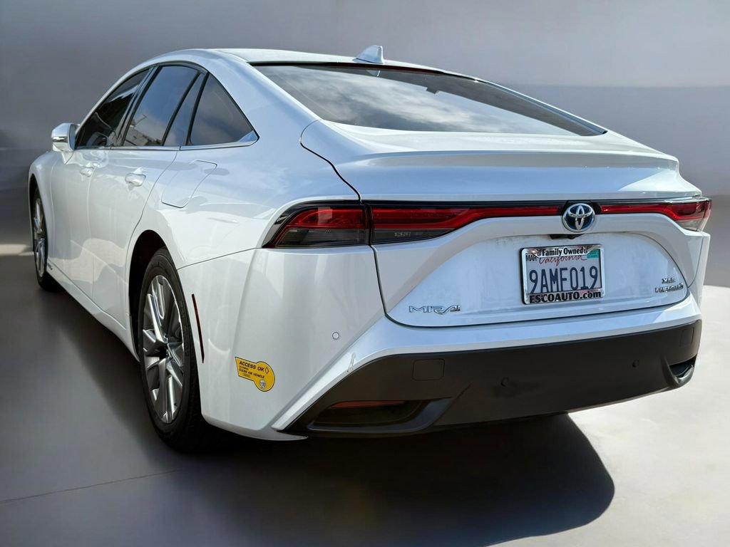 Used 2022 Toyota Mirai XLE w/ Advanced Technology Package image 10