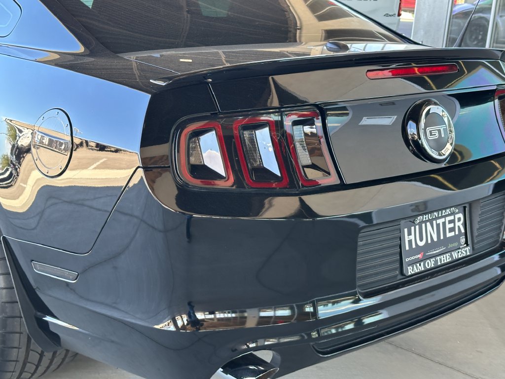 Used 2014 Ford Mustang GT Premium w/ Comfort Package RWD image 6
