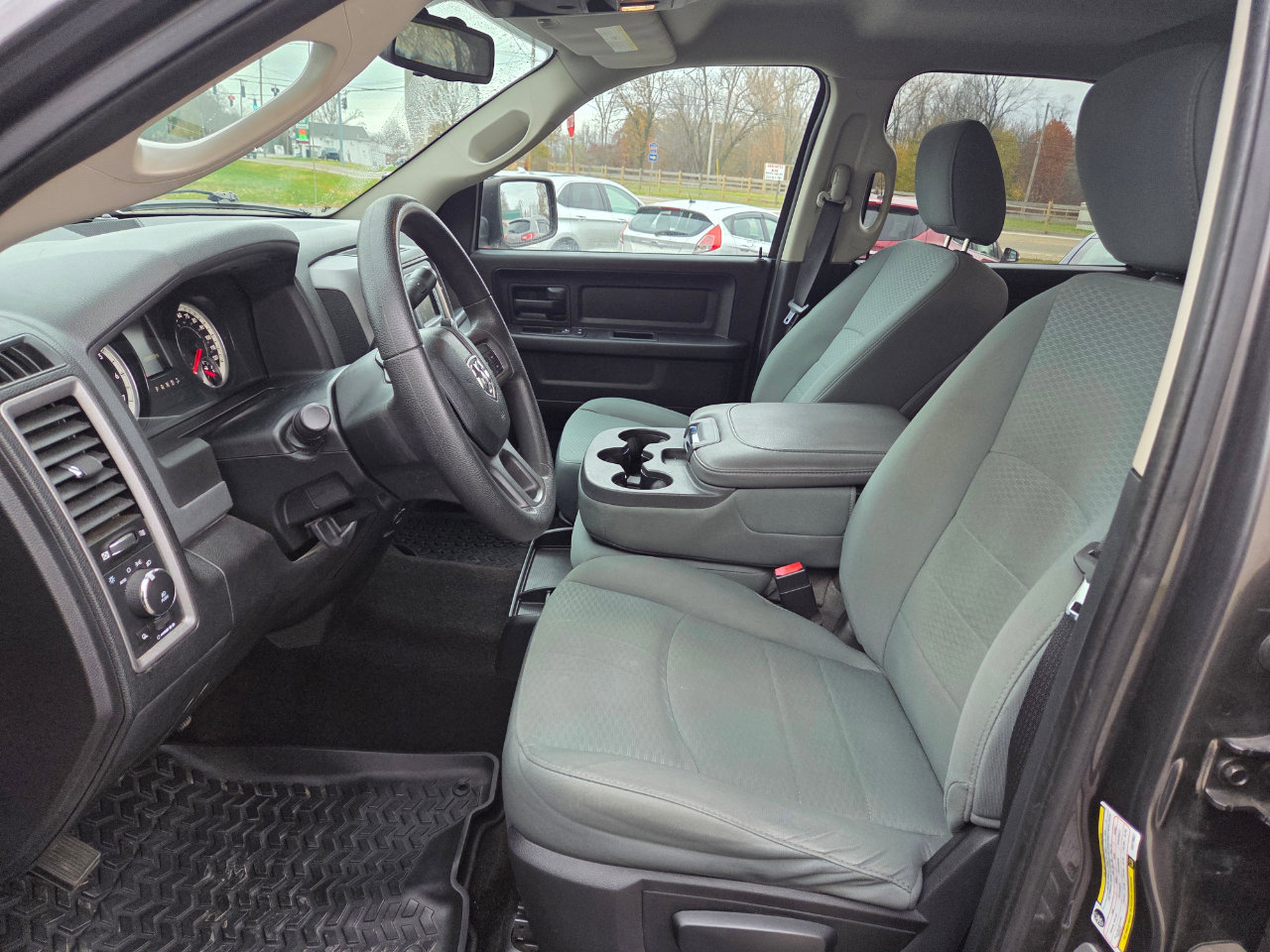 Used 2014 RAM 1500 Express image 9