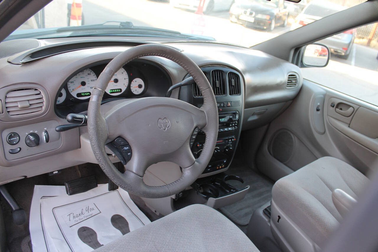 Used 2003 Dodge Grand Caravan Sport FWD image 22