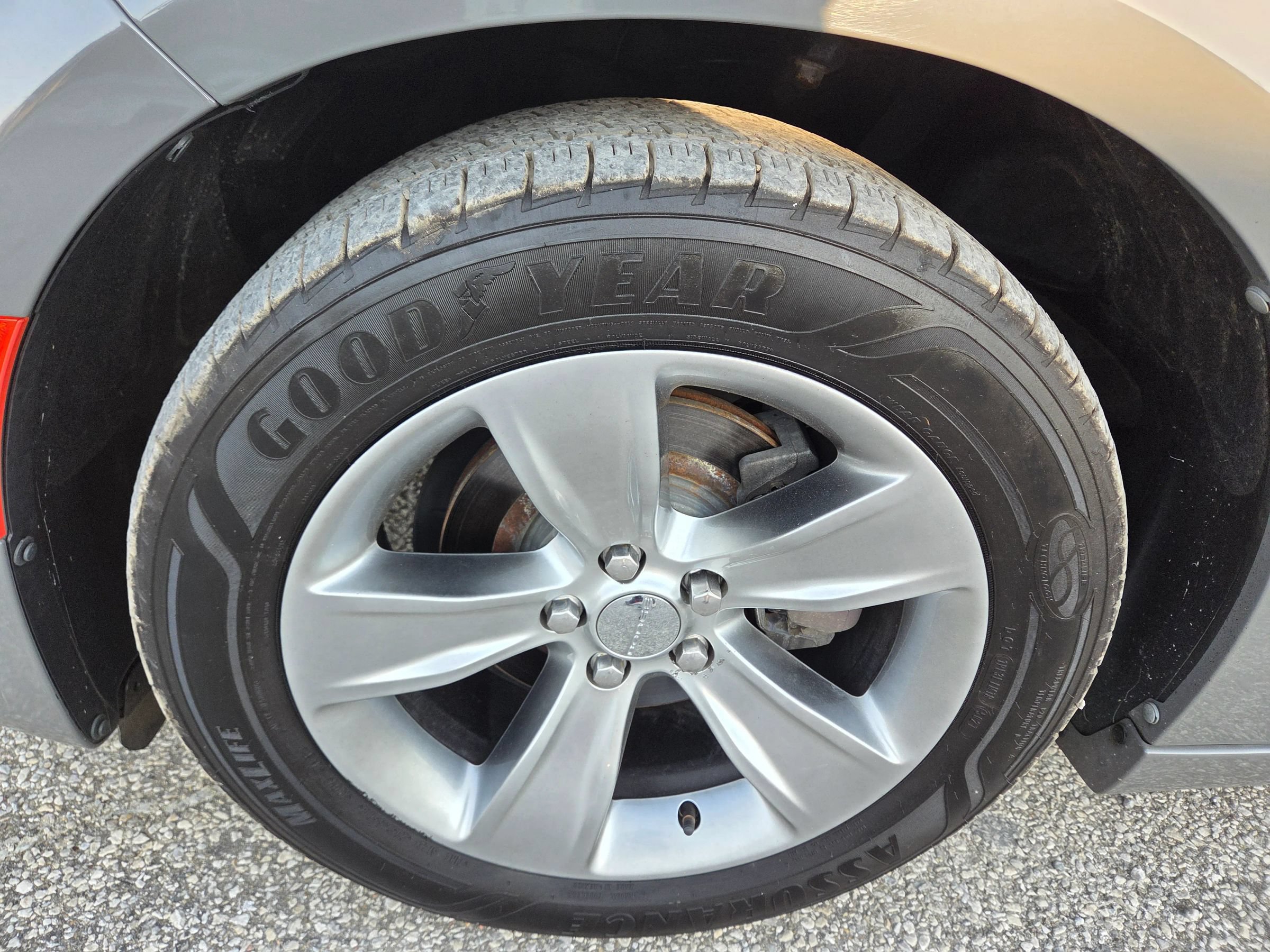 Used 2018 Dodge Charger SXT Plus RWD image 8