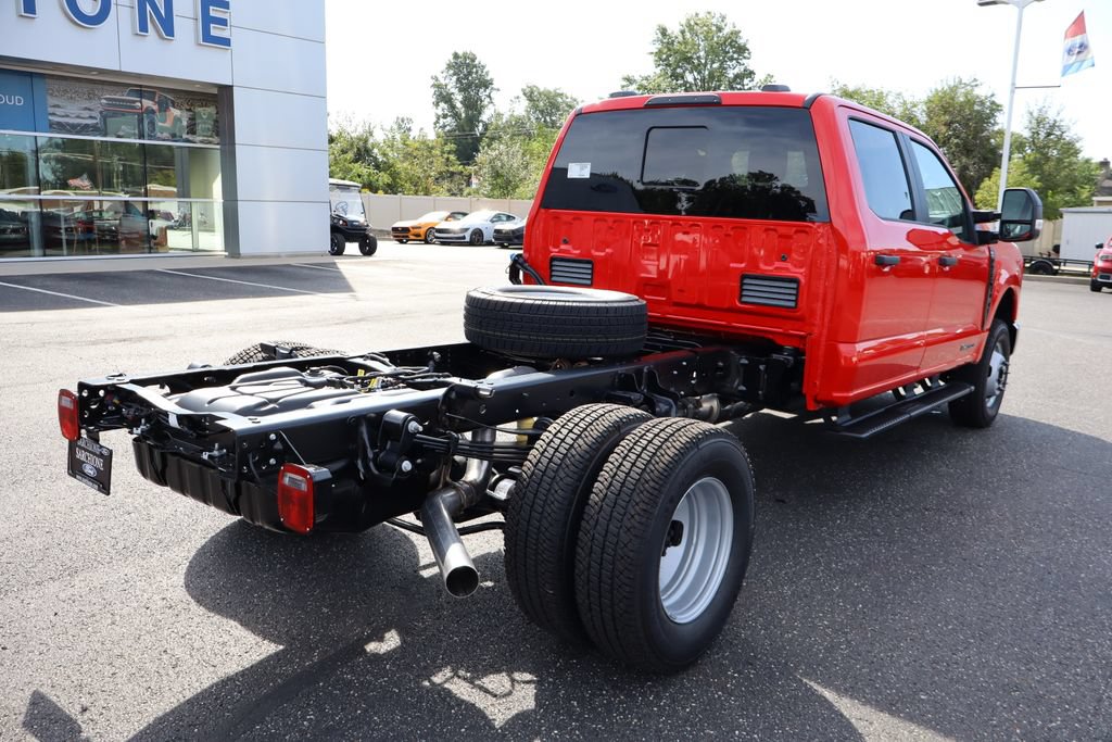 New 2027 Ford F350 XL w/ XL Chrome Package AWD/4WD image 3