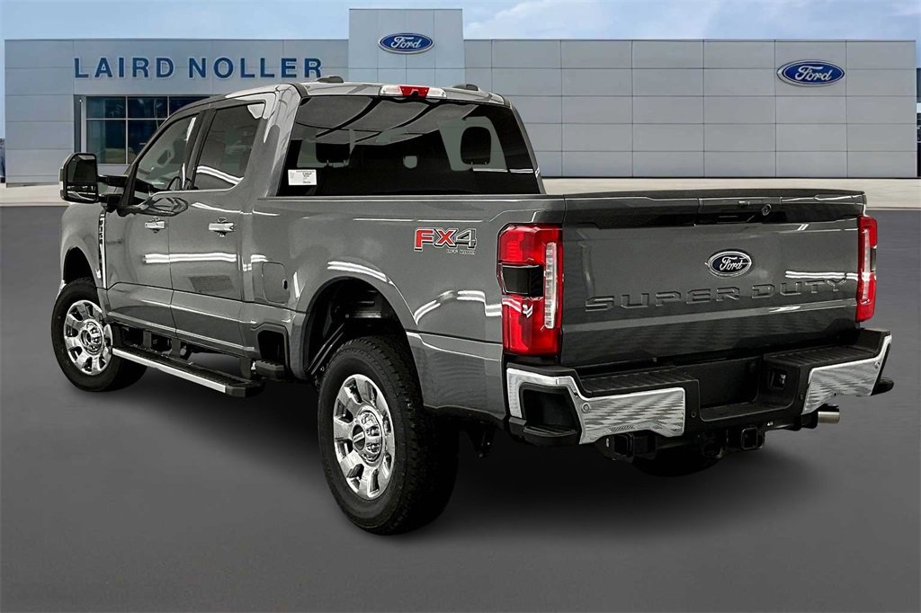 New 2026 Ford F350 Lariat w/ Chrome Package image 3