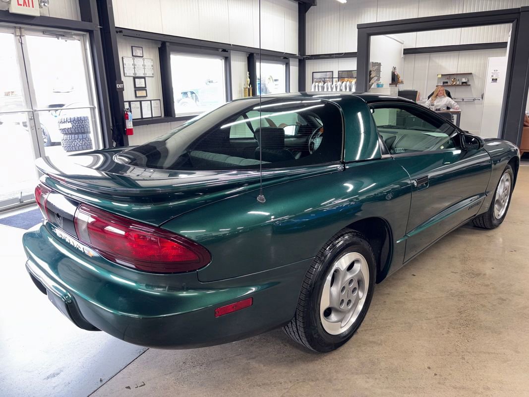 Used 1994 Pontiac Firebird Coupe image 13