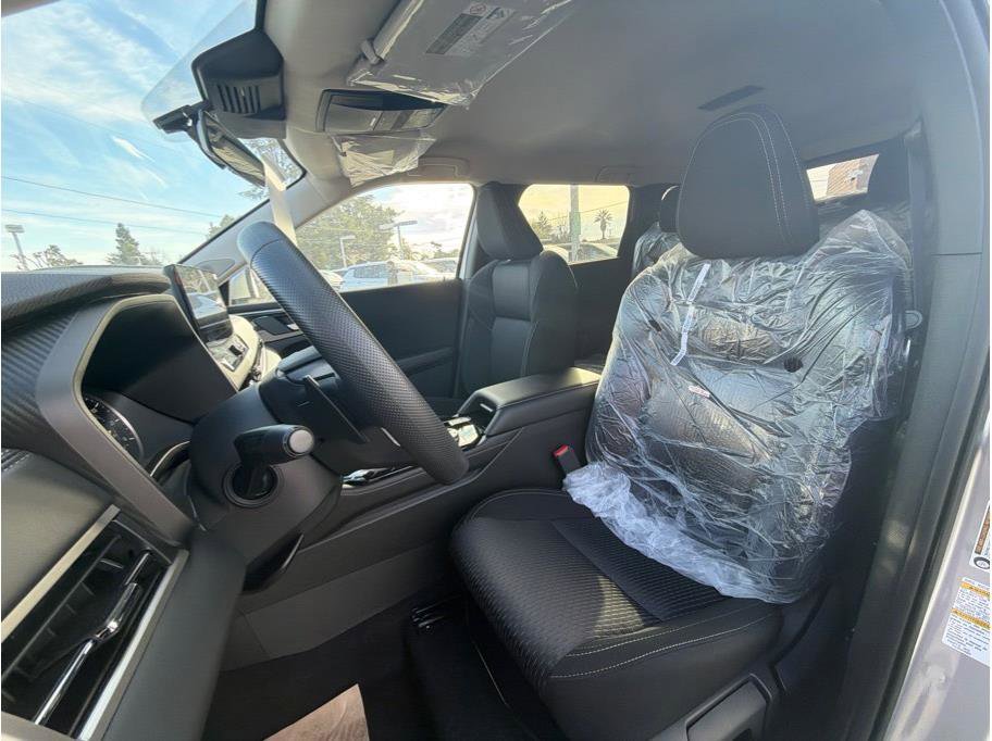 New 2026 Mitsubishi Outlander ES FWD image 18