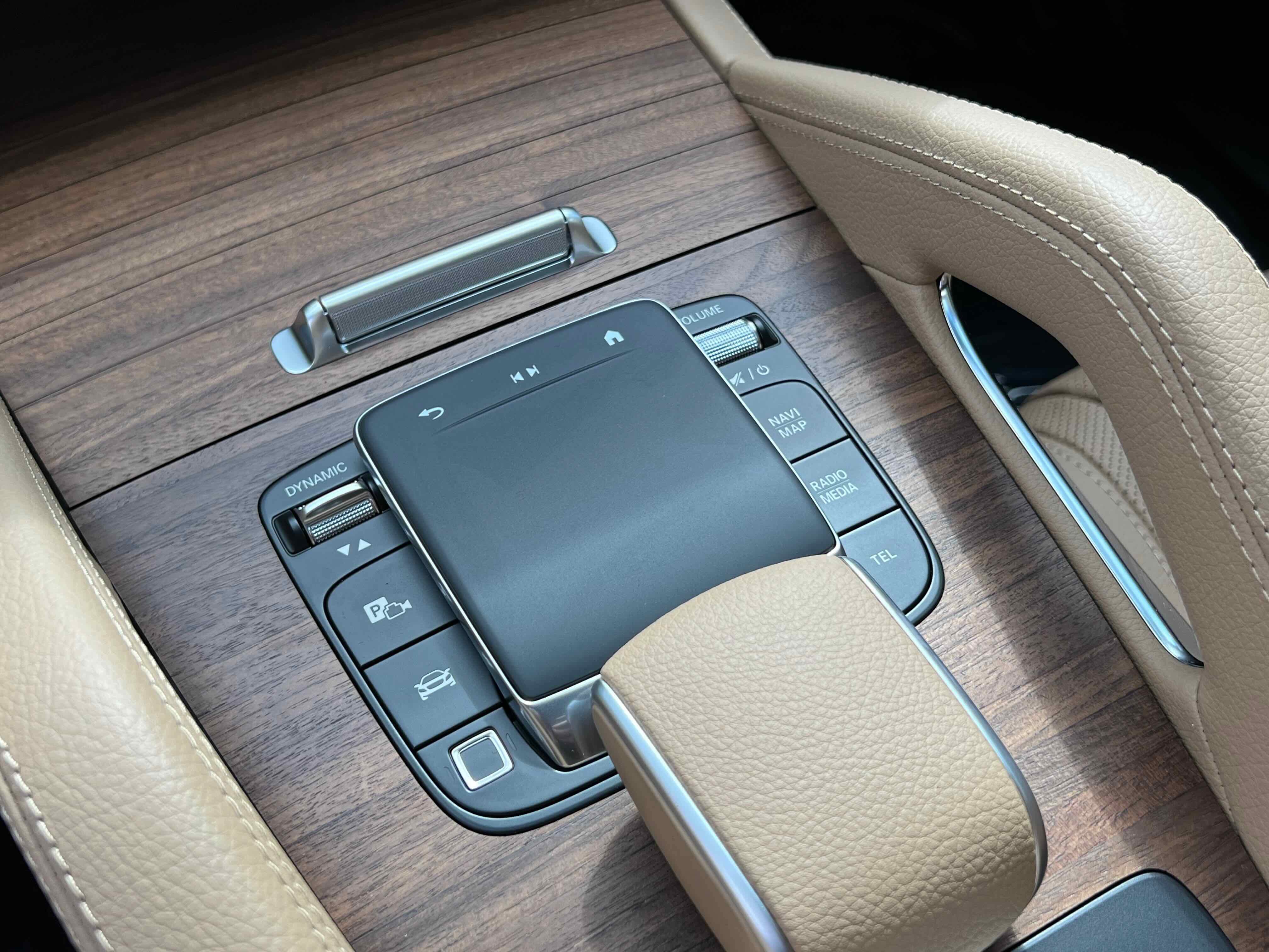 New 2026 Mercedes-Benz GLS 450 4MATIC image 30