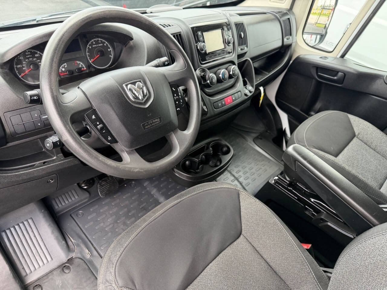 Used 2020 RAM ProMaster 2500 w/ Premium Appearance Group FWD image 30