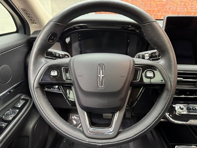 Used 2023 Lincoln Corsair Reserve w/ Equipment Group 201A image 14