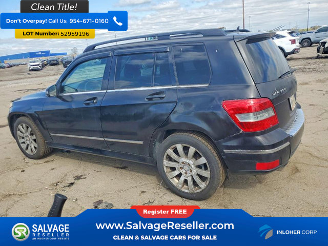 Used 2011 Mercedes-Benz GLK 350 4MATIC image 3